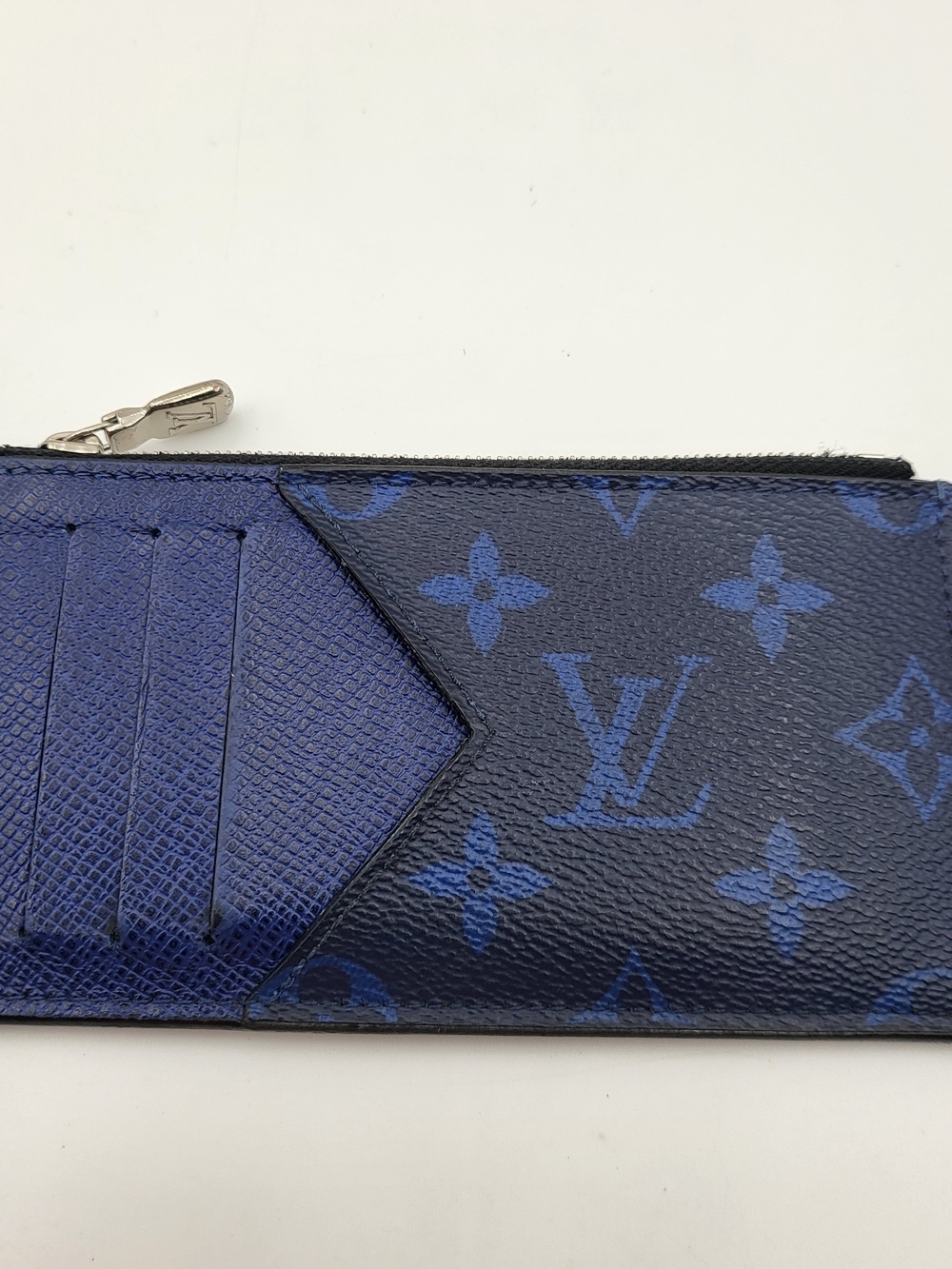 Louis Vuitton Microchipped w/COA Cobalt Blue Monogram Taigarama Coin Card Holder